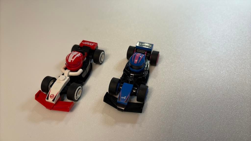 Lego 71049 formula 1, Ophalen of Verzenden, Zo goed als nieuw, Complete set, Lego