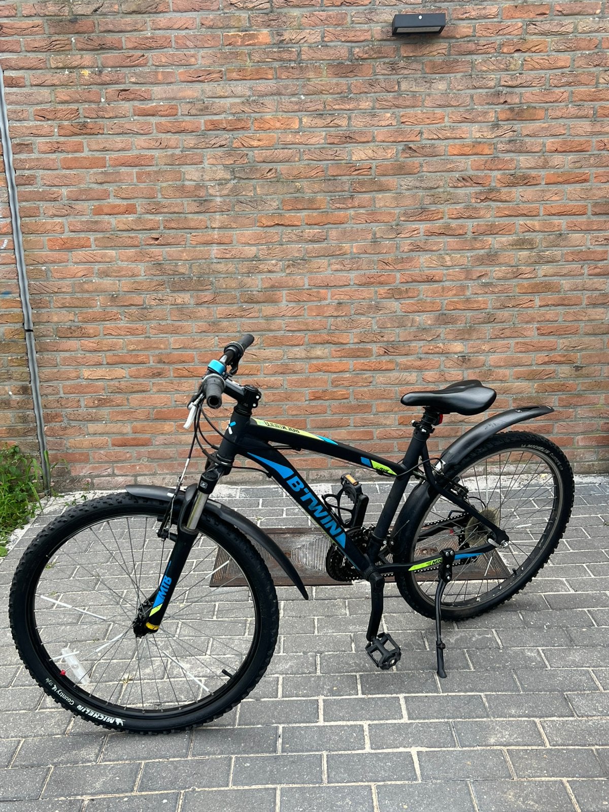Mountainbike btwin rockrider 340, Fietsen en Brommers, Ophalen, Zo goed als nieuw