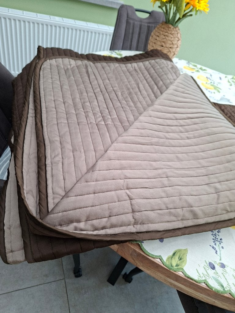 Mooie bedsprei, Ophalen, Beige, Tweepersoons, Zo goed als nieuw
