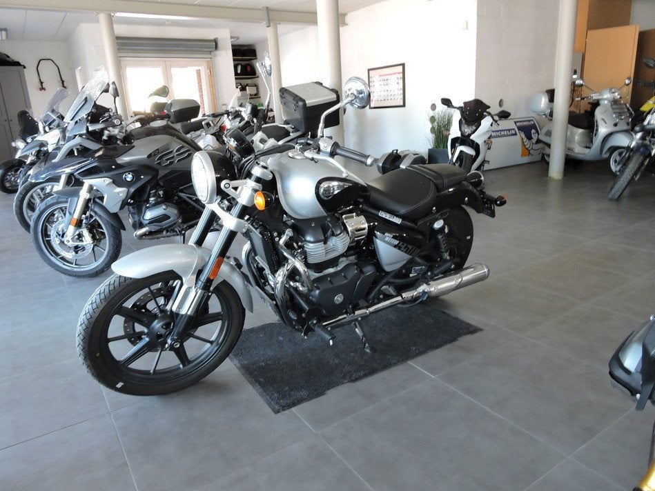 Royal endfield super meteor, Permis Moto A, Tourisme, Entreprise, Plus de 35 kW