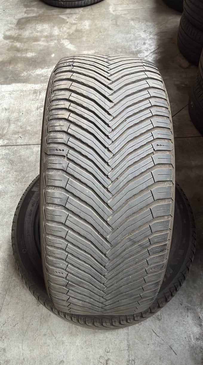 2554519 255/45/19 255/45R19 4seasons banden merk Michelin, Ophalen, Zo goed als nieuw