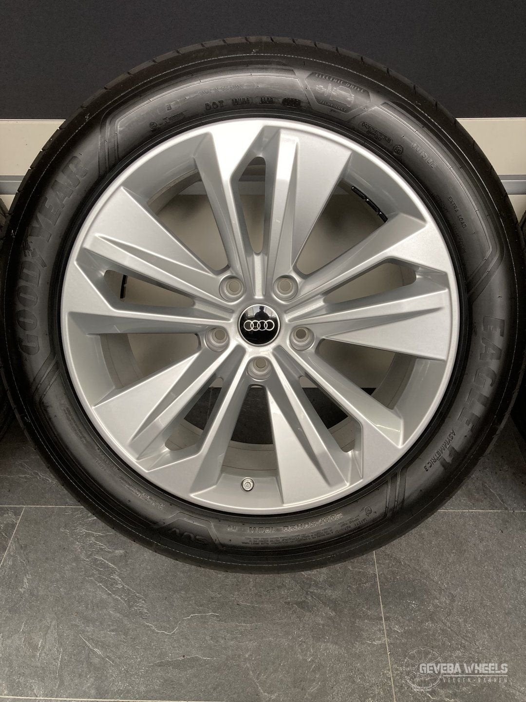 20” originele Audi Q6 GF velgen + banden breedset 5x130 TPMS, Gebruikt, 255 mm, -, -
