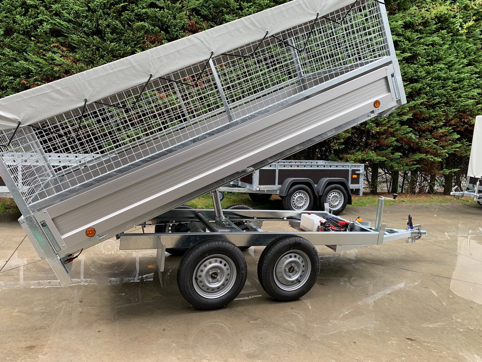 Remorque à benne basculante électrique   + grillages, Enlèvement, Neuf