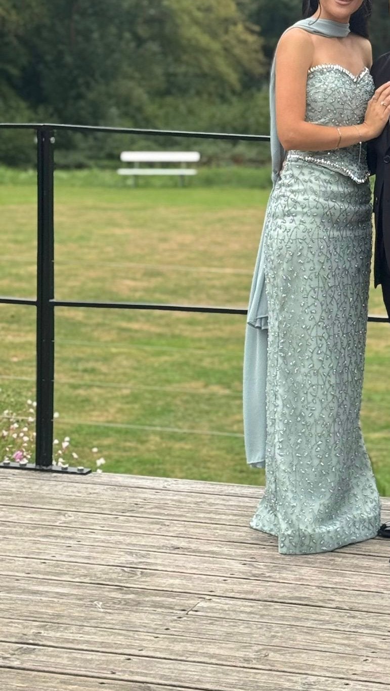 Robe soirée chic, Enlèvement ou Envoi, Autres types, Comme neuf, Vert
