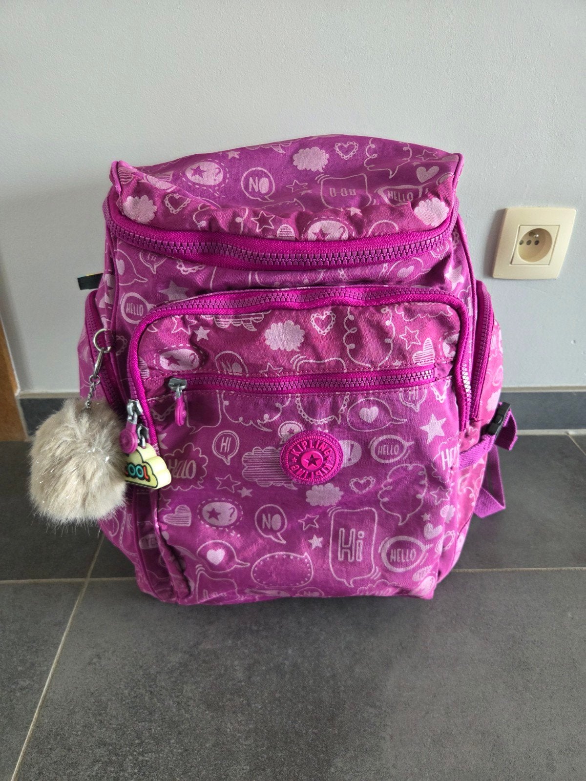 Sac à dos Kipling., Enlèvement, Sac à dos