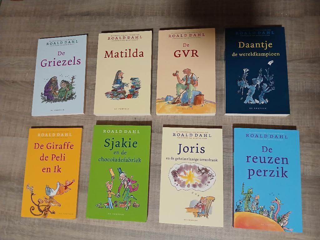 8 boeken Roald Dahl, Boeken, Ophalen of Verzenden, Zo goed als nieuw, Roald Dahl, Fictie algemeen