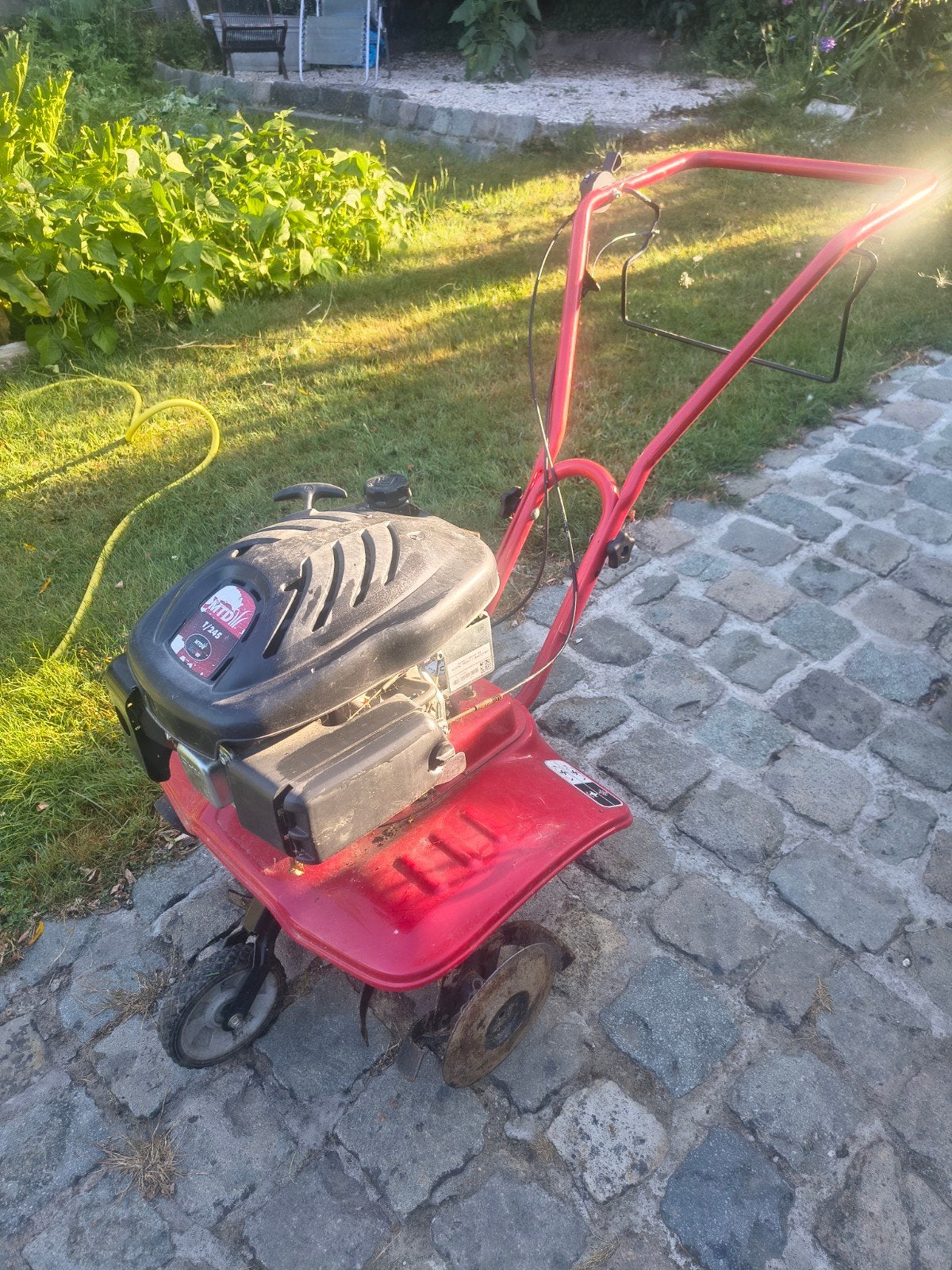 tuin frees mtd t/245, Ophalen