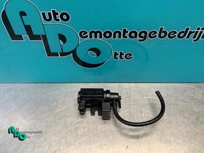 Clapet de surpression Turbo d'un BMW 1-Serie (1-Serie 03-), -, 3 mois de garantie, Utilisé, -