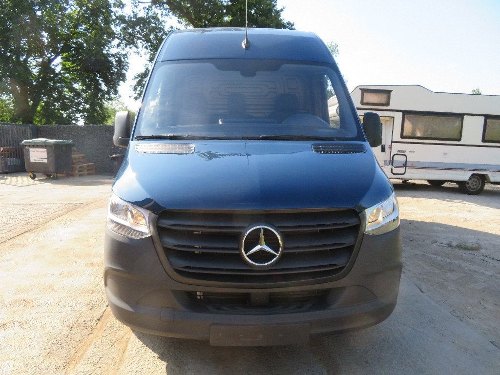 Mercedes-Benz Sprinter 311CDi - FWD - 10.421km - A2H2 - 2022, Auto's, Bestelwagens en Lichte vracht, Voorwielaandrijving, Dealer onderhouden