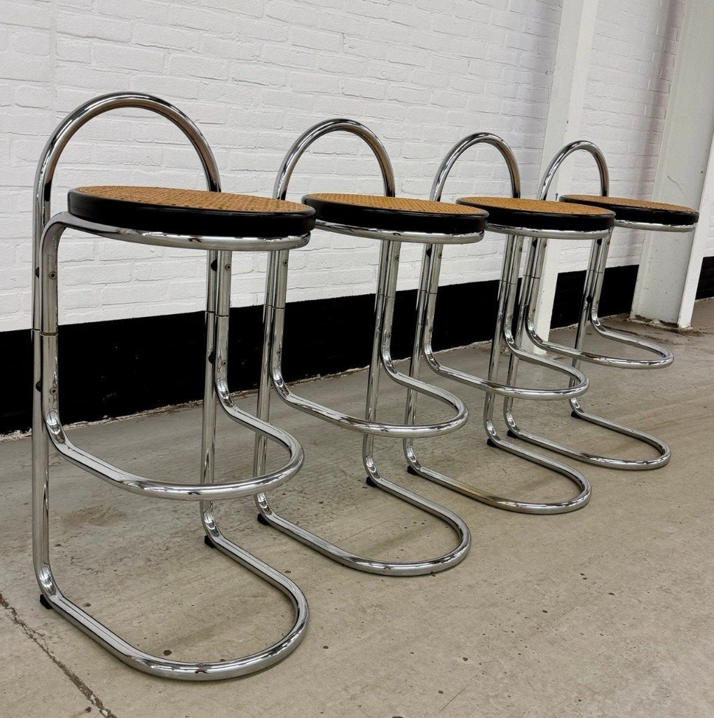 4 vintage Italy chrome barstools, Huis en Inrichting, Ophalen, Riet