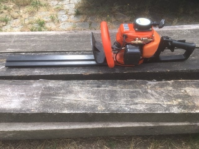 Heggeschaar Tanaka THT-200 , 48 cm snijblad, Tuin en Terras, Ophalen of Verzenden, Gebruikt, Benzine