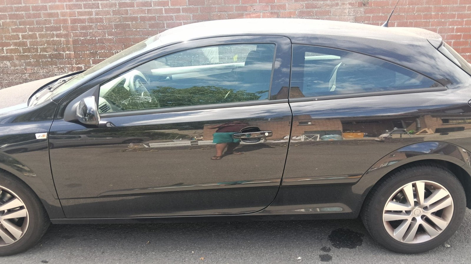 Opel Astra 1.4 Essence (2007) — 175 000 km — Emportez-la ave, Autos, Achat, Entreprise, Boîte manuelle, Noir