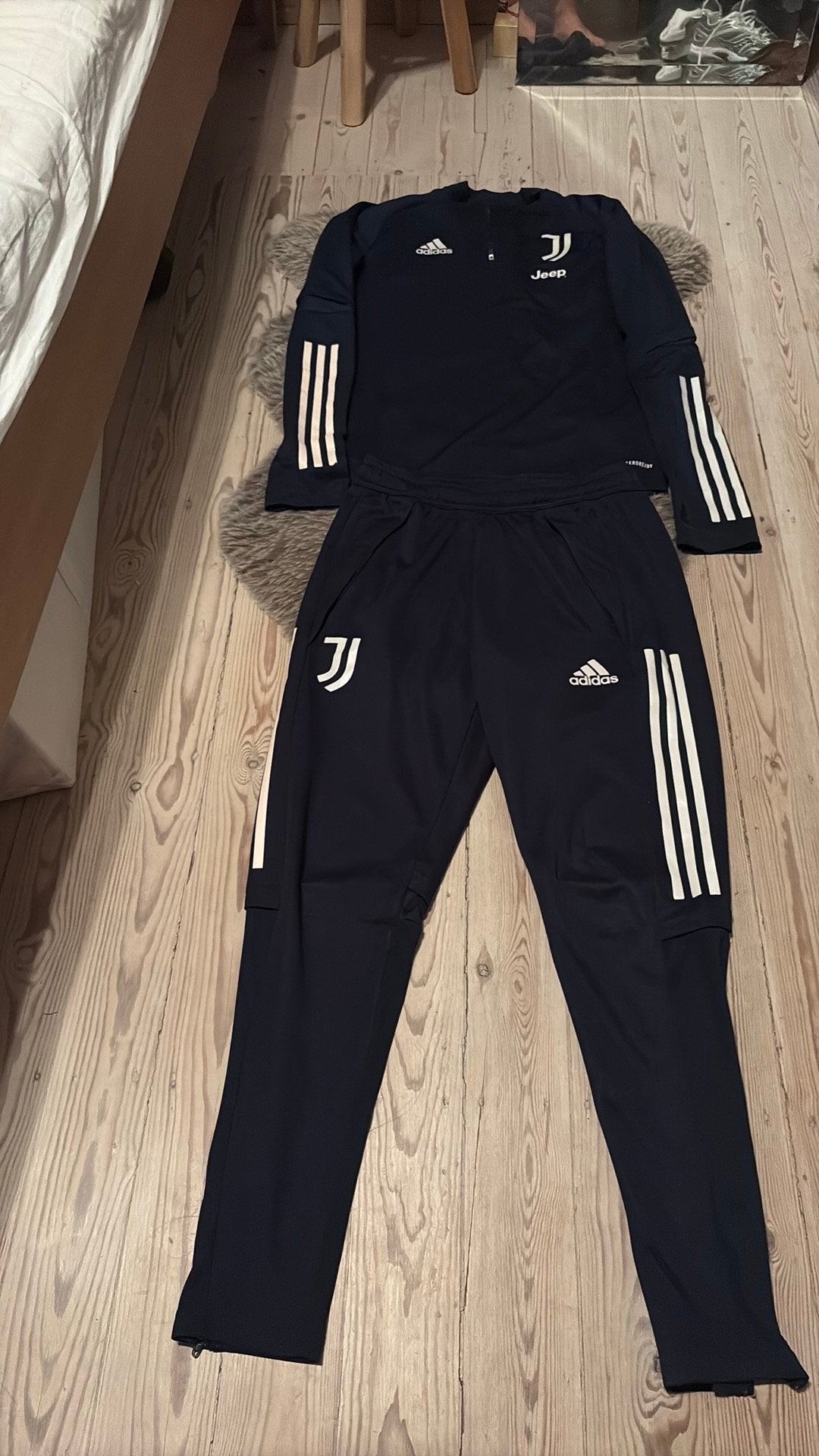 Juventus trainingspak, Enlèvement ou Envoi, Comme neuf, Taille 36 (S)