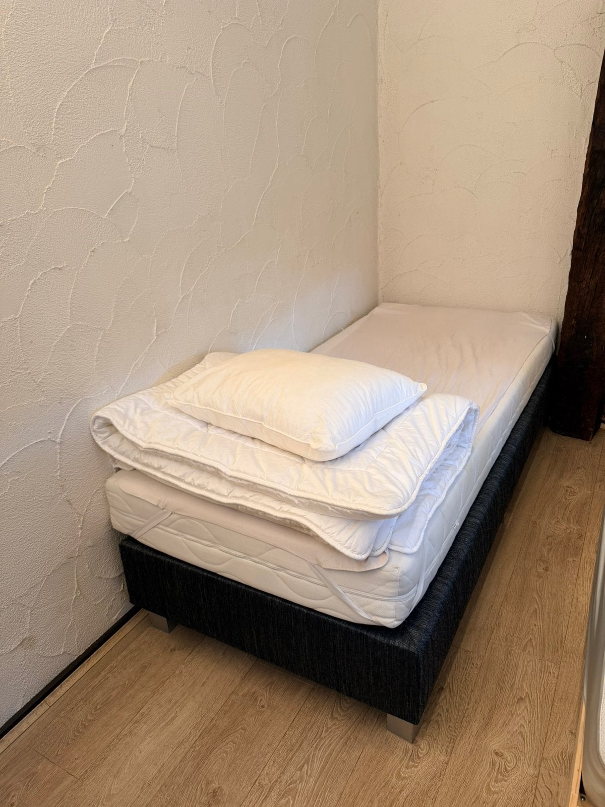 Boxspring enkel bed 90cm incl donsdeken en kopkussen, Ophalen, Gebruikt