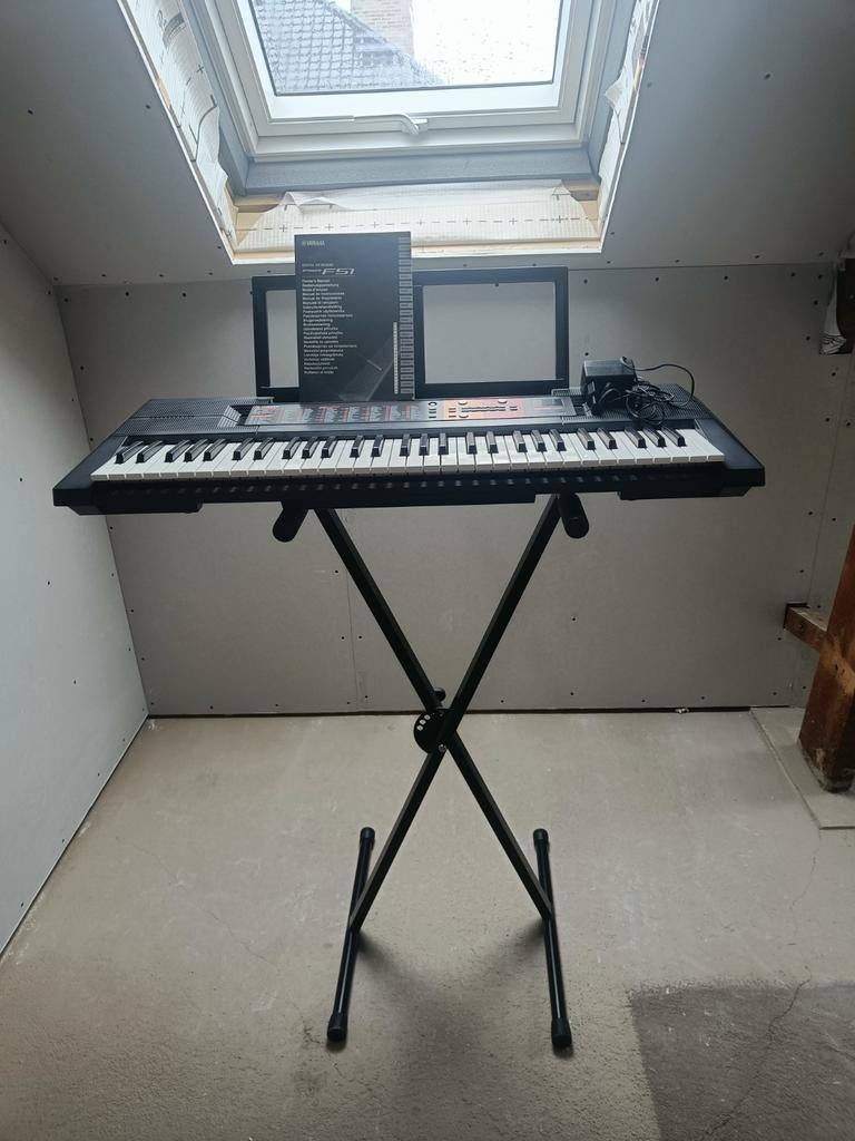 Keyboard Yamaha PSR F51, Ophalen, Yamaha