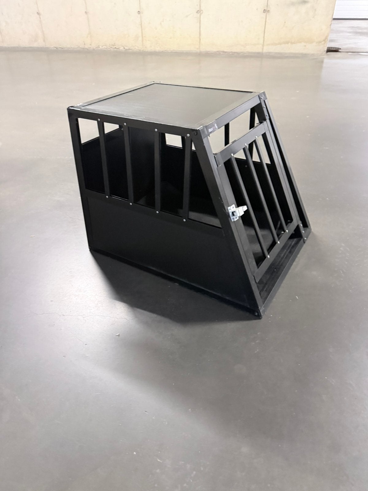 Hondenbench voor auto’s, Enlèvement, Utilisé