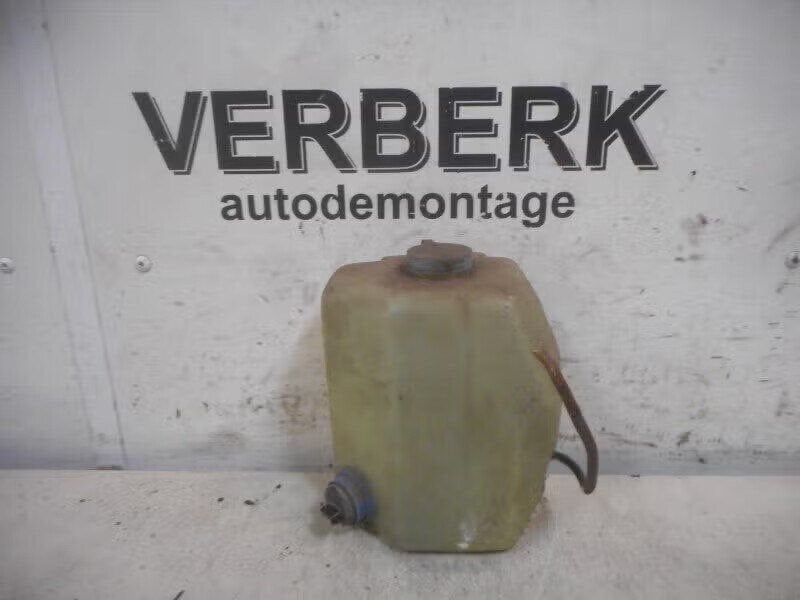 RUITENSPROEIERRESERVOIR Audi 100 (C3) (01-1982/07-1991), Auto-onderdelen, Gebruikt, Auto-Union-Straße 1, 85057 Ingolstadt, DE