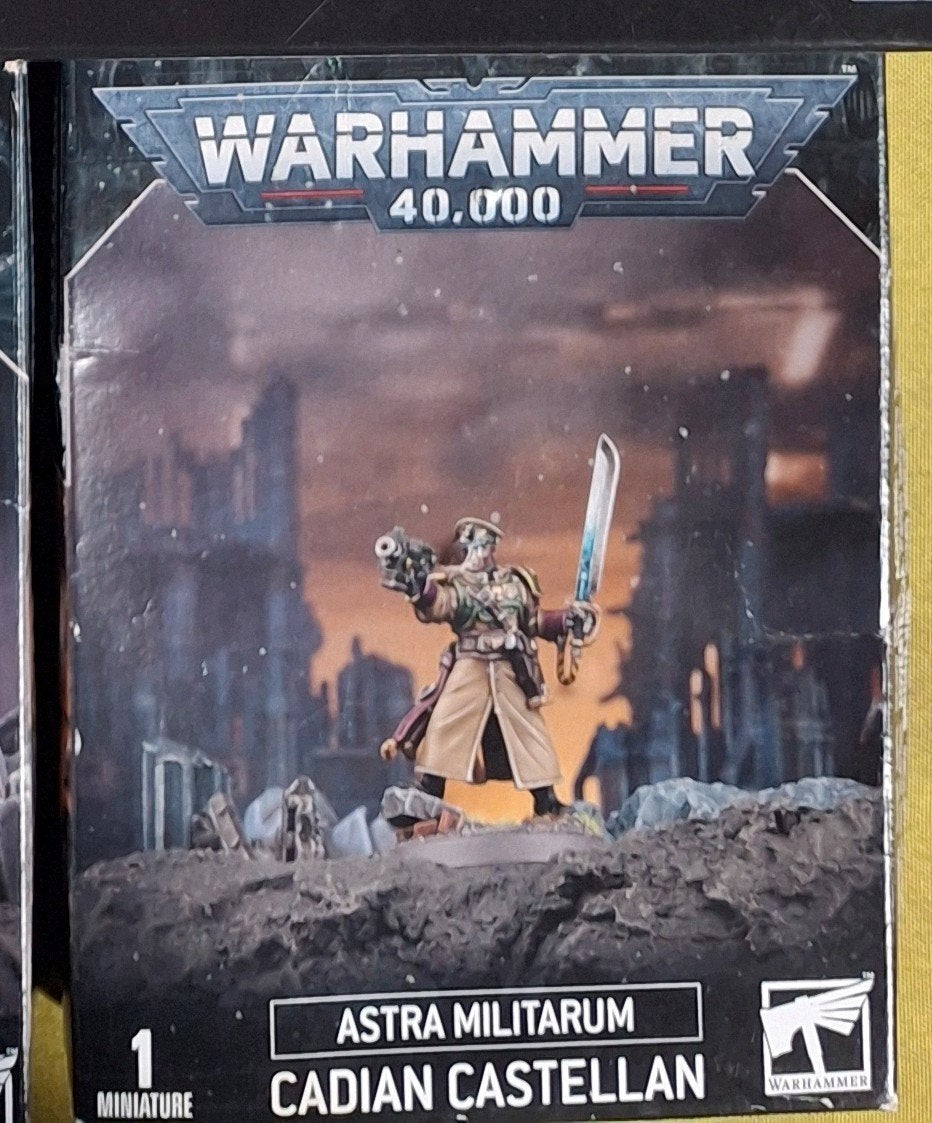 Warhammer 40k, Astra Militarum Cadian Castellan, Ophalen of Verzenden, Zo goed als nieuw, Warhammer 40000, Figuurtje(s)