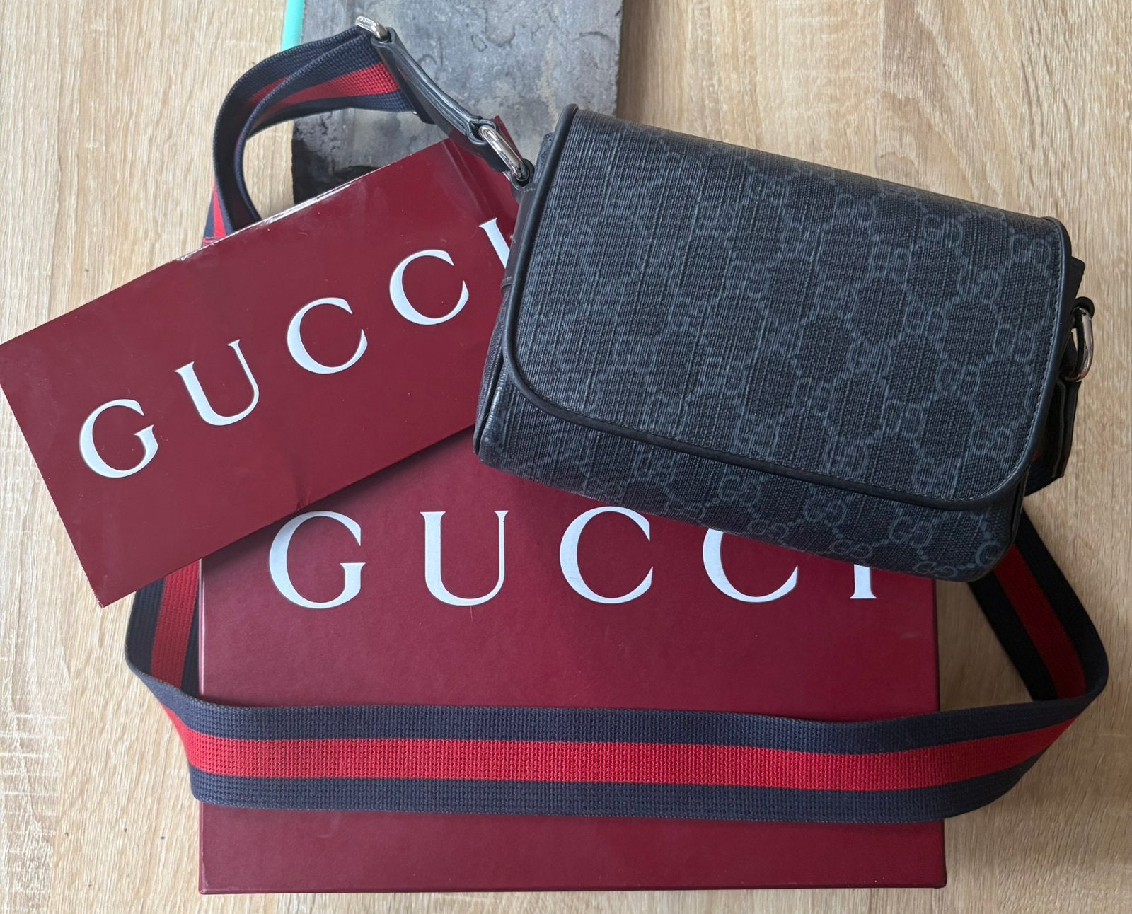 Sacoche gucci, Bijoux, Sacs & Beauté, Sacs | Sacs Femme, Enlèvement, Neuf, Noir, Sac à bandoulière