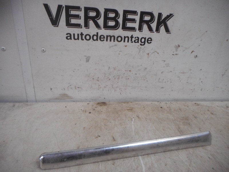 SIERLIJST Mercedes-Benz Ponton (W105) (01-1957/-), Auto-onderdelen, Carrosserie, Gebruikt, Mercedes-Benz, Dialog.mb@mercedes-benz.com