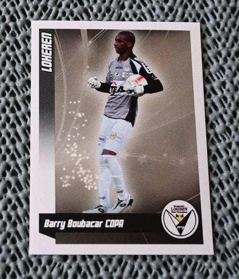 Panini Football 2011 Lokeren / Barry Copa in action, Verzamelen, Verzenden, Nieuw, Poster, Plaatje of Sticker