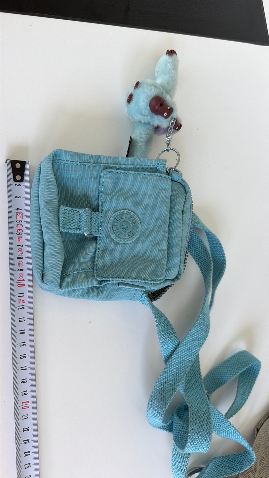 Blauw kipling handtasje met sleutelhanger, Ophalen of Verzenden, Zo goed als nieuw, Blauw