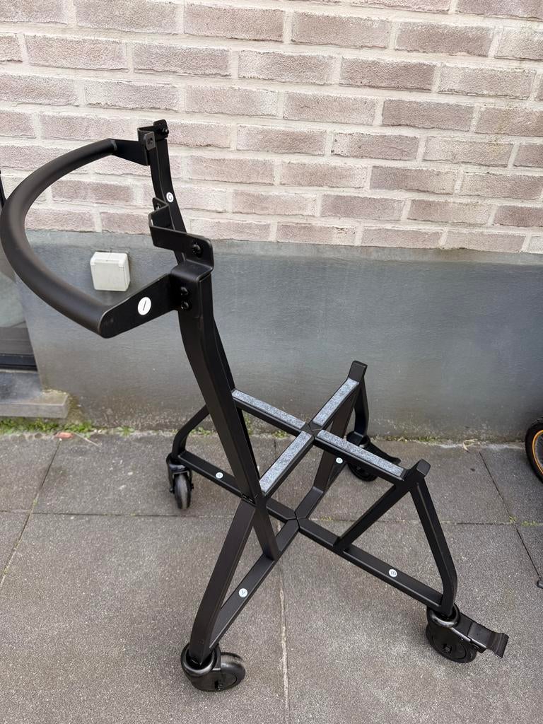 Big Green Egg intEGGrated Nest + Handler, Enlèvement, Neuf