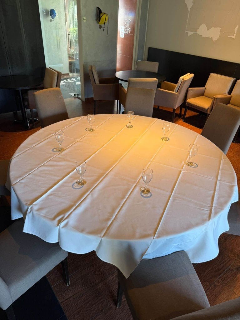 GROS LOT VAISSELLE/CASSEROLE/MOBILIER DE RESTAURANT À VENDRE, Enlèvement, Autres types