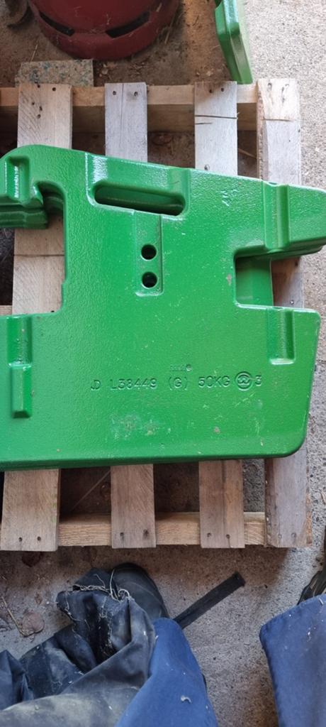 Frontgewichten John Deere, €2 / kg., Ophalen