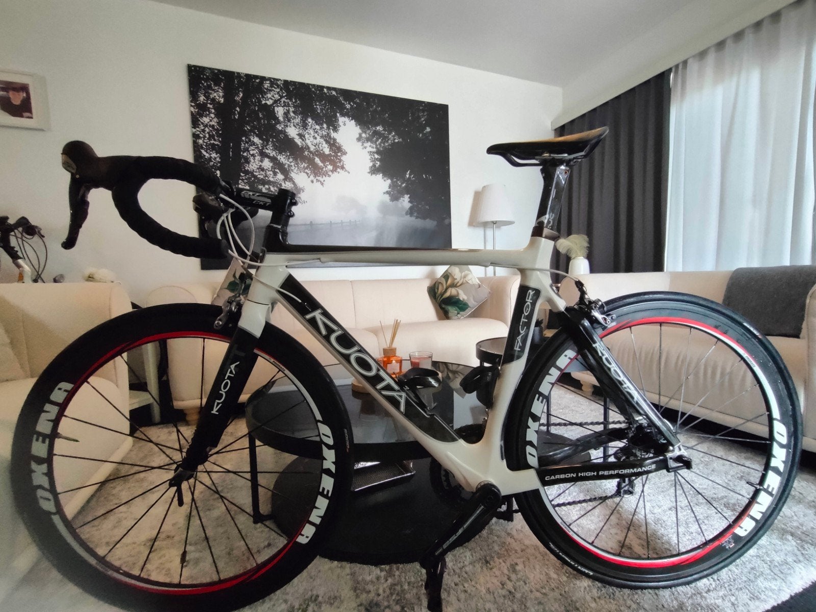 vélo de route entièrement en carbone vélo de route, Autres marques, Frein sur jante, 57 à 61 cm, Comme neuf