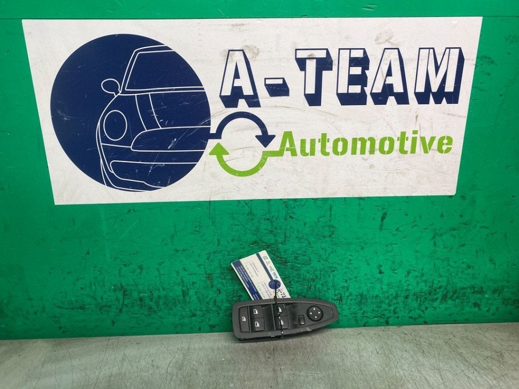 COMMUTATEUR VITRES ELECTRIQUES 3 serie (F30) (|920810903|), Utilisé, BMW, Petuelring 130
80809  München, DE, Bayerische Motoren Werke AG