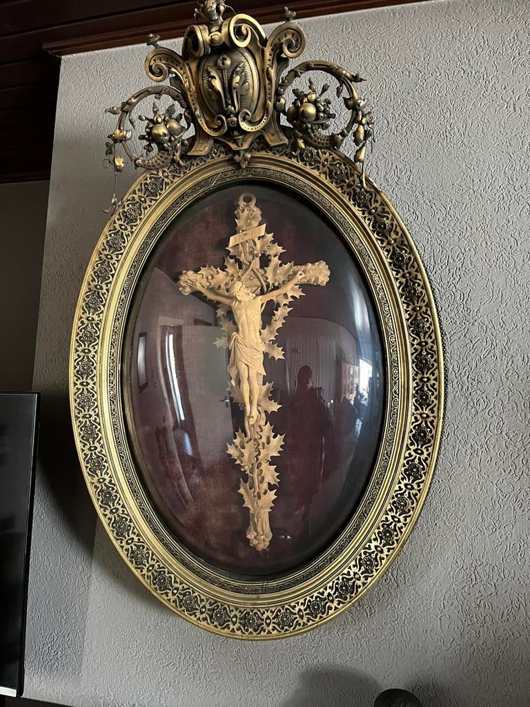 Kruisbeeld onder glas, Antiek en Kunst, Ophalen