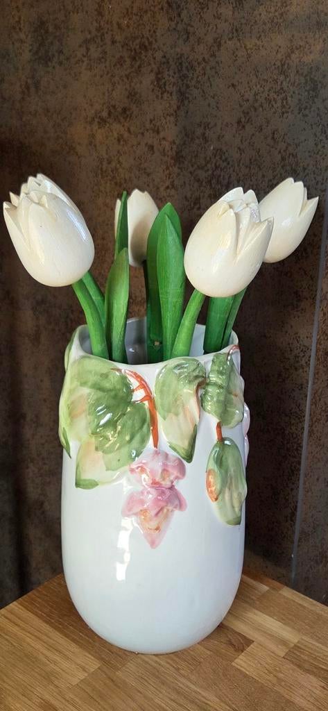 Lente/pasen/houten tulpen/vaas, Huis en Inrichting, Woonaccessoires | Vazen, Ophalen of Verzenden