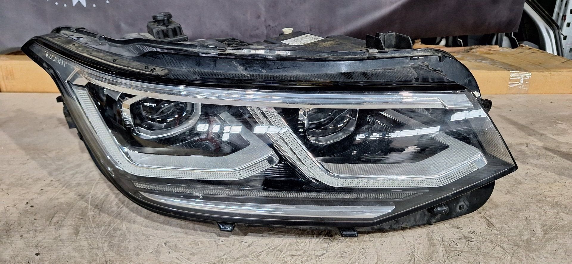Volkswagen Tiguan Koplamp, Volkswagen, -, Utilisé, -