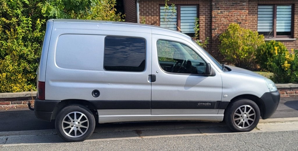 CITROËN BERLINGO 1.9D/2005/PRÊT À IMMATRICULER !, Autos, Argent ou Gris, Achat, Capteur de stationnement, Boîte manuelle