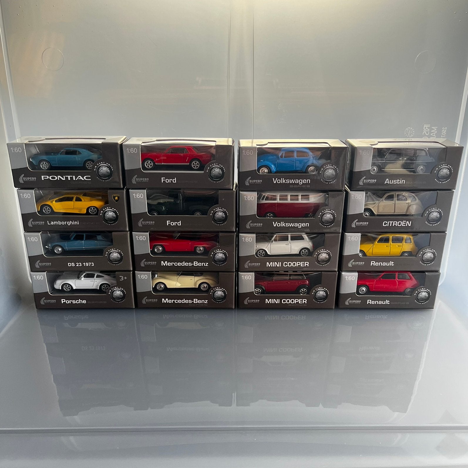 16 Welly Super9 Scale Models: Classic Cars 1:60 - NEW, Hobby en Vrije tijd, Ophalen of Verzenden, Nieuw, Auto