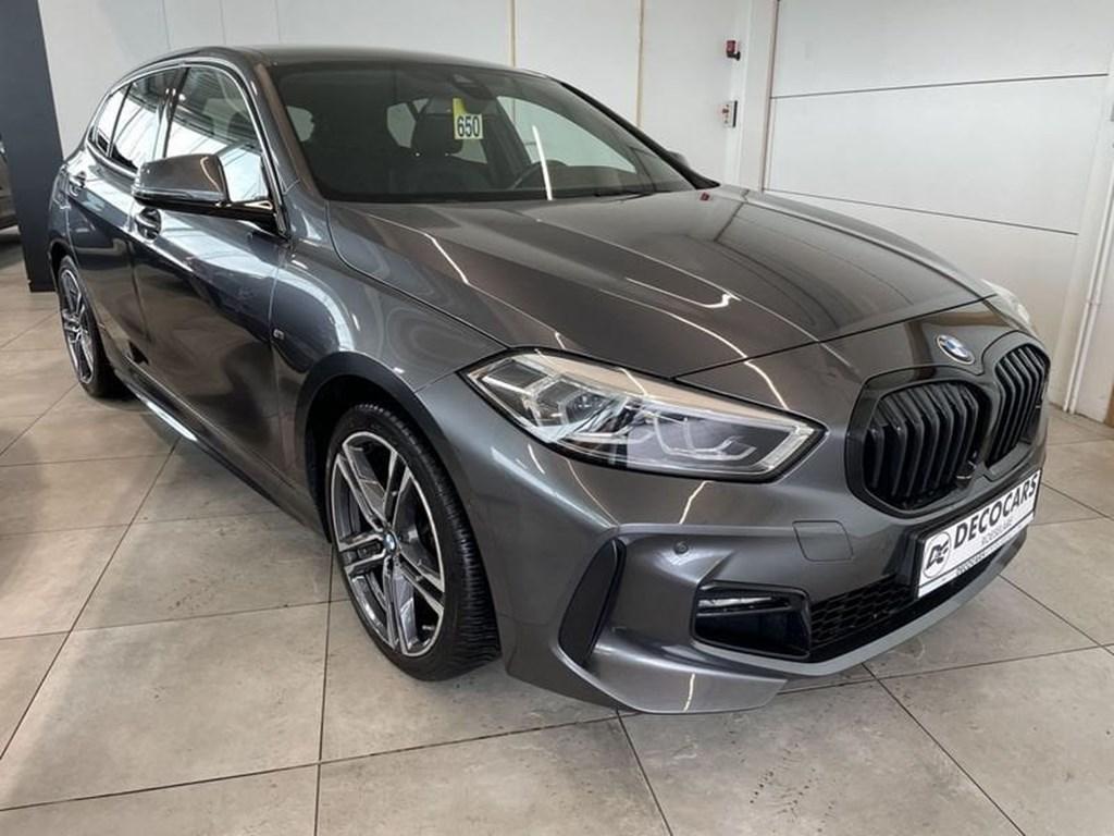BMW Serie 1 M-Pack // Carplay - Automaat - Navi, Autos, BMW, Argent ou Gris, Achat, Euro 6, 116 ch