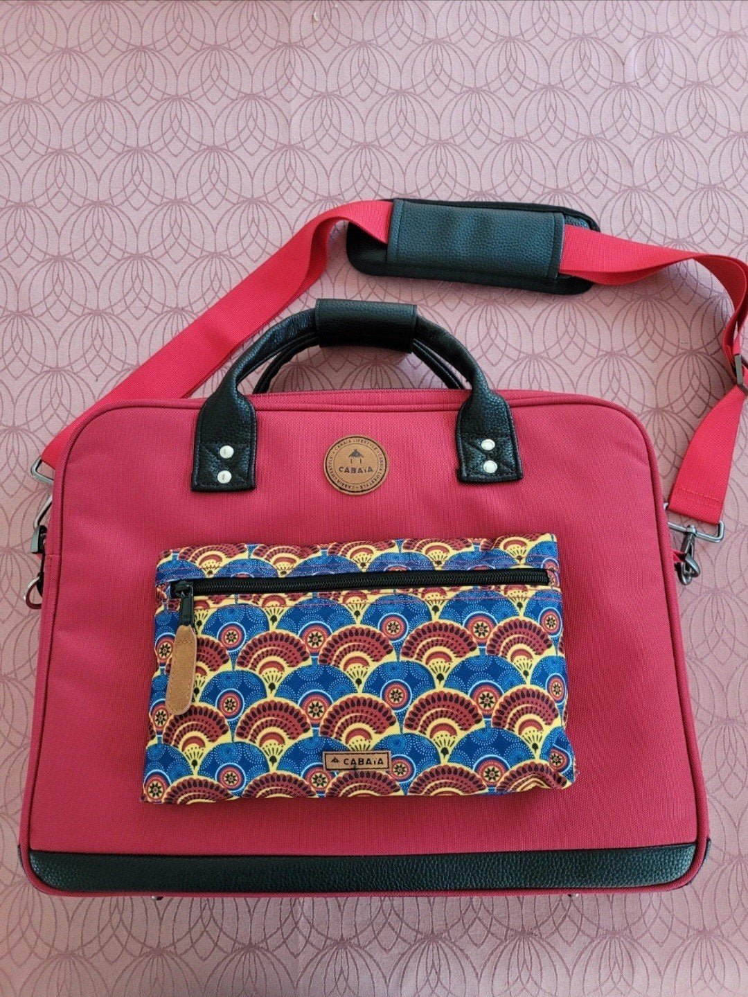 Cabaia sac ordinateur shangai berlin, Bijoux, Sacs & Beauté, Enlèvement ou Envoi