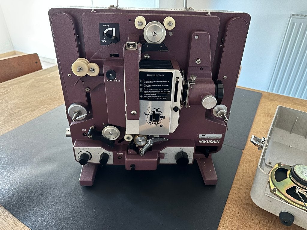 filmprojector 16 mm Hokushin SC10 - defecte staat, Ophalen, 1960 tot 1980, Projector