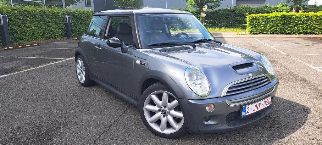 Mini Cooper S - 2004 - 130 000 km, Autos, Mini, Particulier, Cooper S, ABS, Airbags, Air conditionné, Ordinateur de bord, Verrouillage central