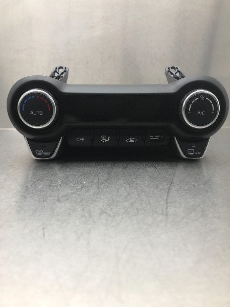 PANNEAU DE COMMANDE CHAUFFAGE CLIMATISATION Kia Stonic (YB), Utilisé, Kia