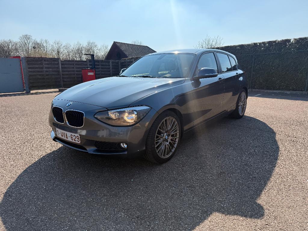 Bmw 1 serie (f20), Auto's, BMW, Euro 5, Zwart, 4 cilinders, Leder