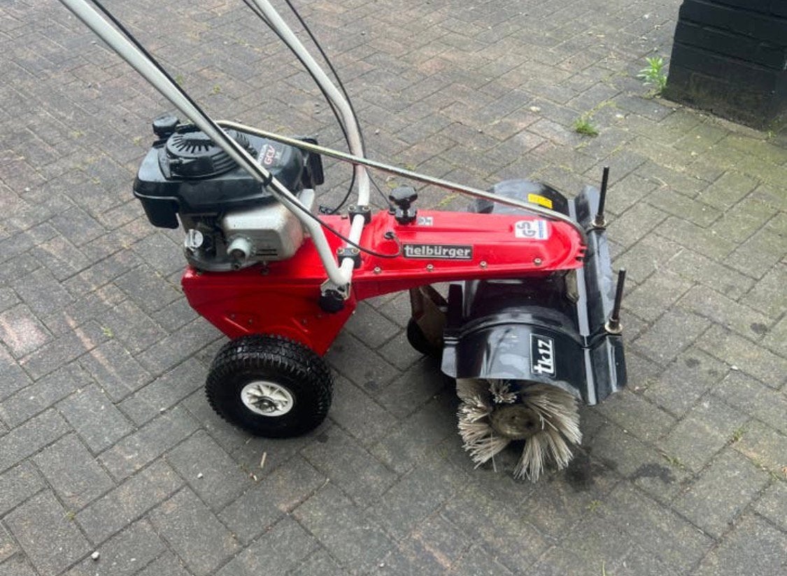 De Tielbürger TK17, Tuin en Terras, Veegmachines, Ophalen, Zo goed als nieuw