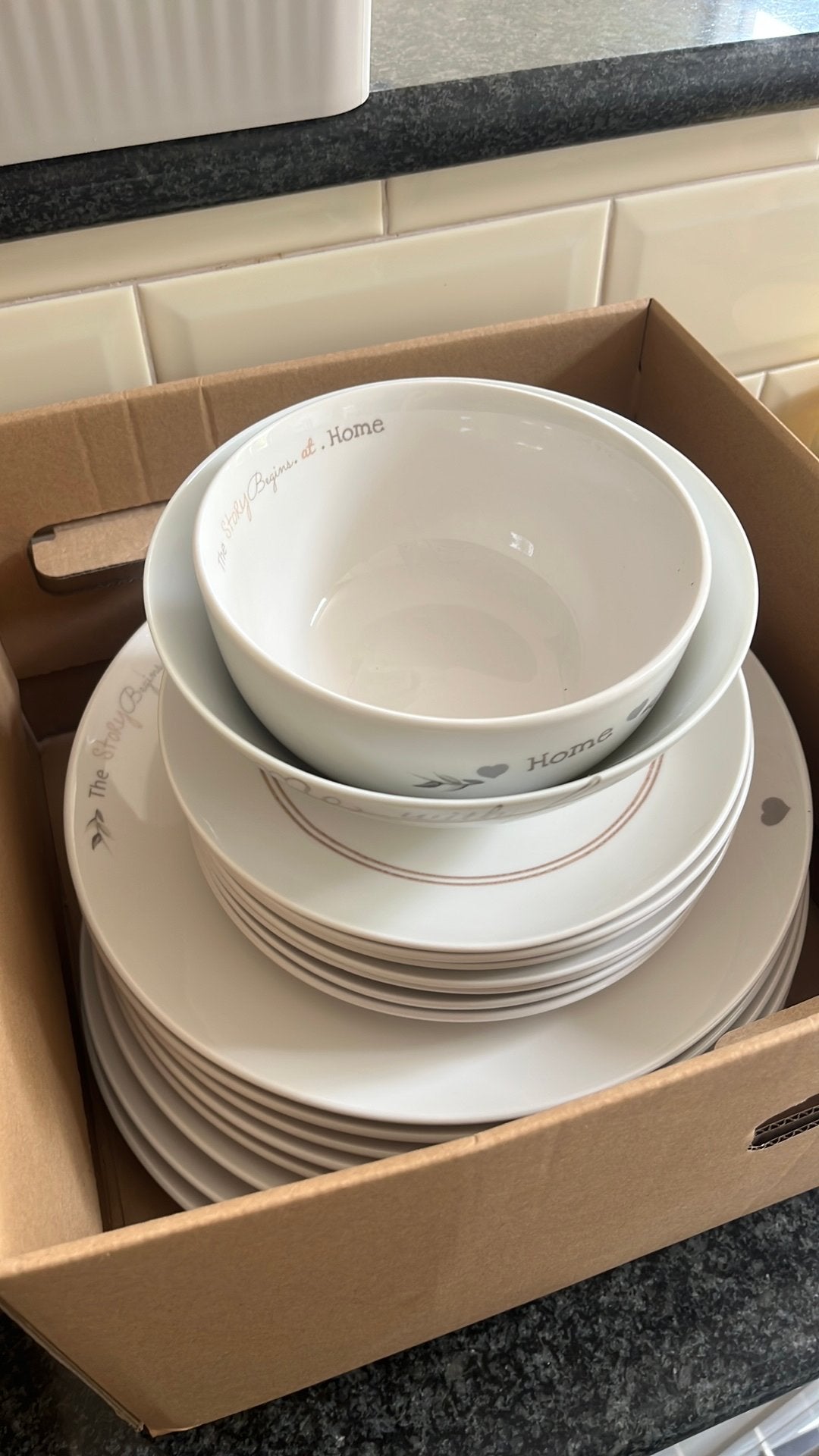 25-delig Wit Servies Set, Huis en Inrichting, Ophalen, Gebruikt, Keramiek, Landelijk/Boerenbont