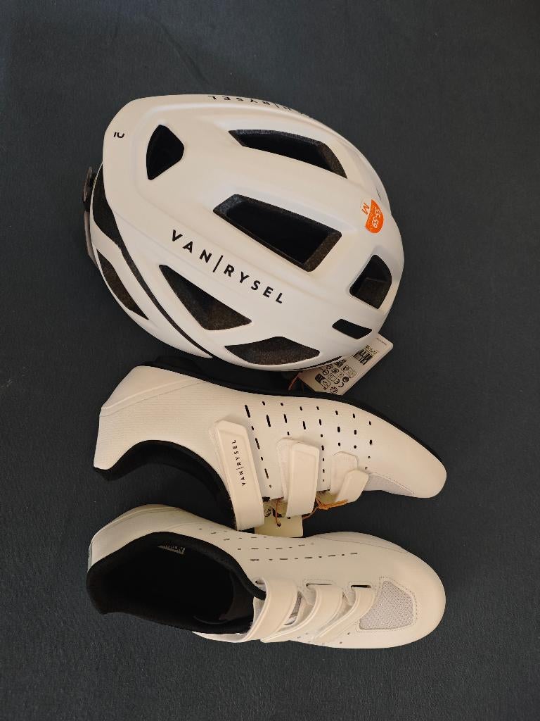 Fiets helm en schoenen, Sports & Fitness, Cyclisme, Enlèvement, Neuf, Casque