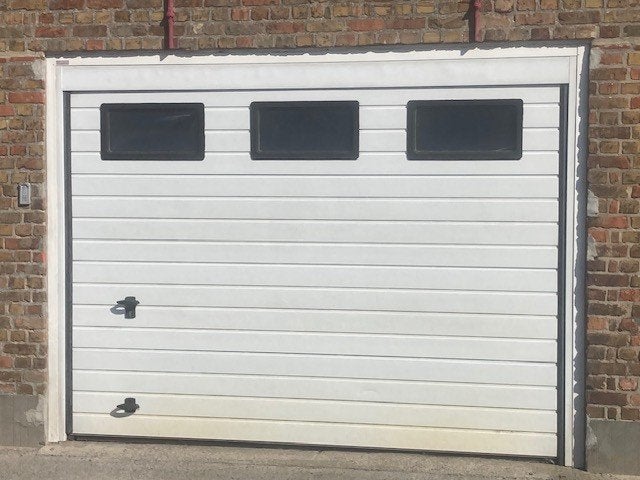 Sectionale poort, Ophalen, Gebruikt, 120 cm of meer, Garagedeur