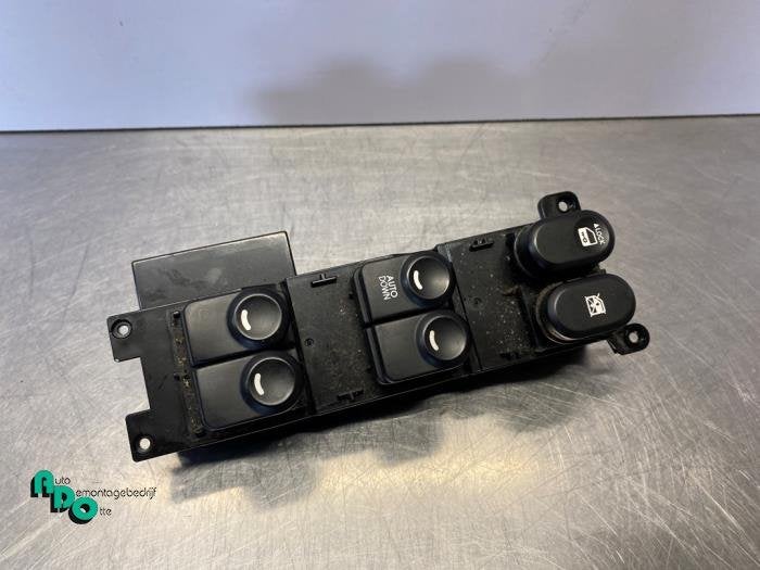 Commutateur vitre électrique d'un Hyundai I30 (I30 07-), Autos : Pièces & Accessoires, -, 3 mois de garantie, Utilisé, Hyundai