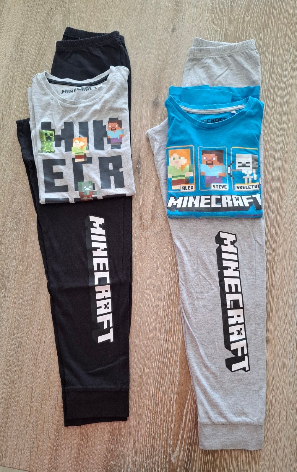 Set van 2 Minecraft pyama's maat 140, Garçon, Minecraft, Comme neuf, Enlèvement
