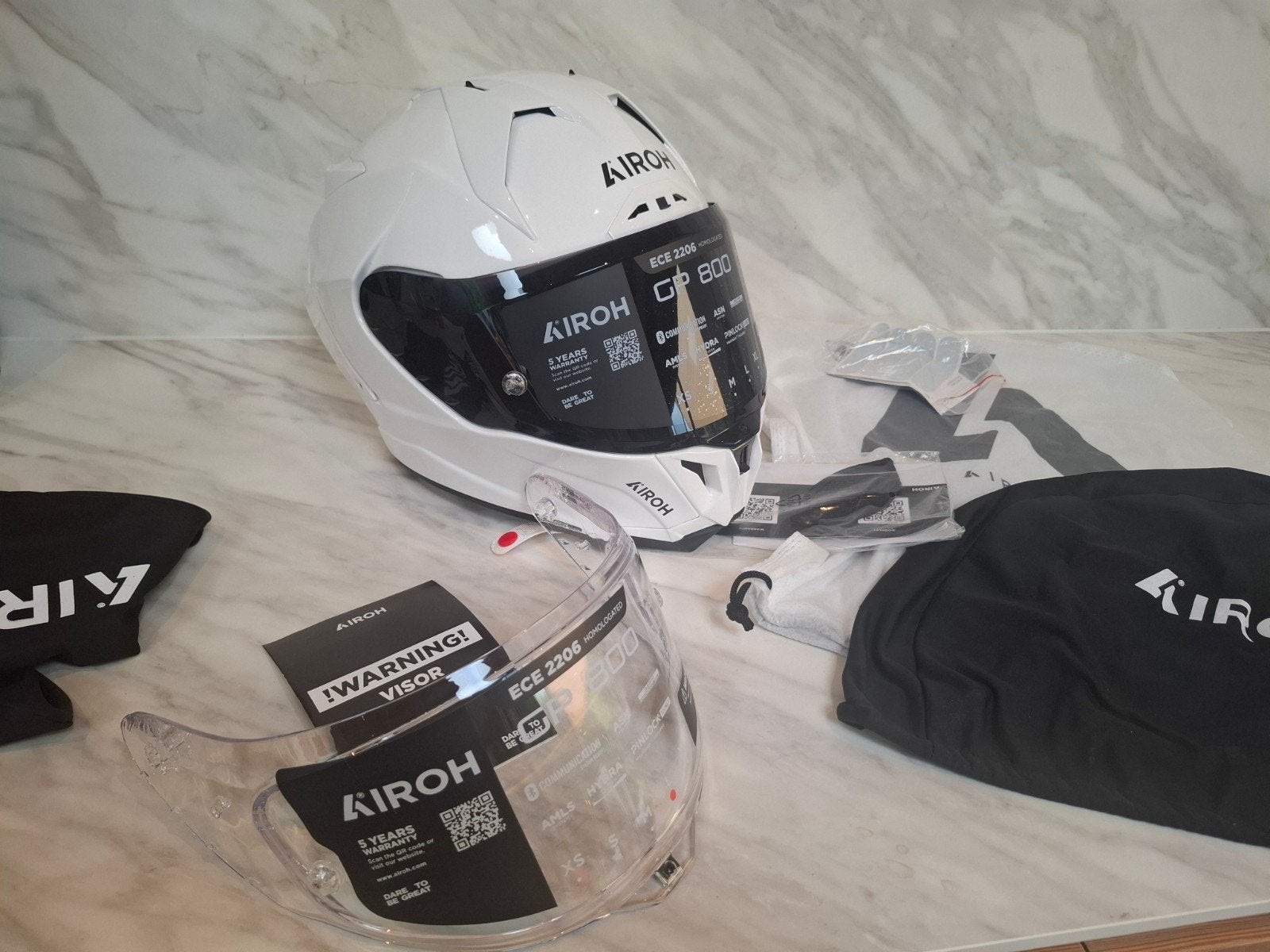 Airoh GP 800 - Nieuw, Motoren, Kleding | Motorhelmen, Ophalen of Verzenden, Integraalhelm, L, Nieuw met kaartje