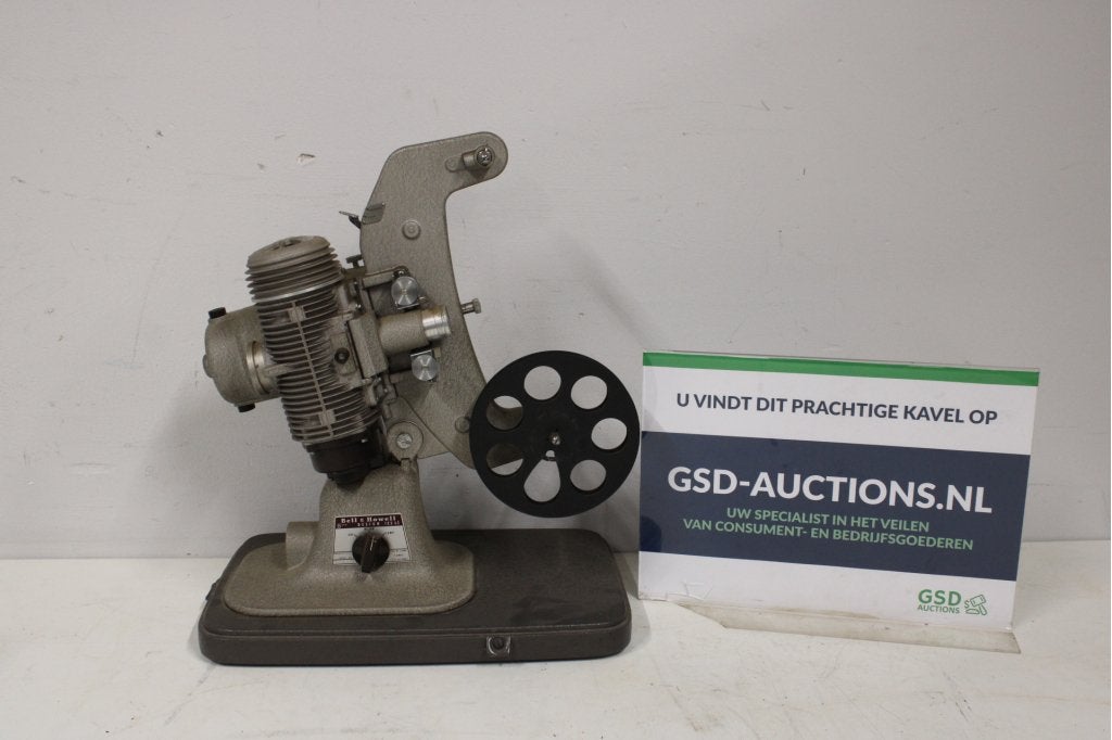 Bell & Howell 8mm filmprojector model 1221C, TV, Hi-fi & Vidéo, Projecteurs dias, Enlèvement ou Envoi, Niet ingevuld, Niet ingevuld